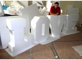 Буквы из пенопласта "LOVE" h100см, w30см (1 комплект)