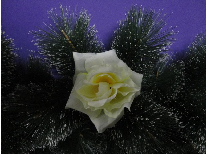 Цветочная головка роза "Барби" бело-желтая Ø9,5см (1шт)