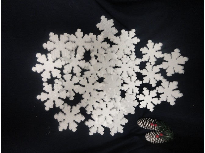 Снежинка из пенопласта Ø 10 см (1шт)
