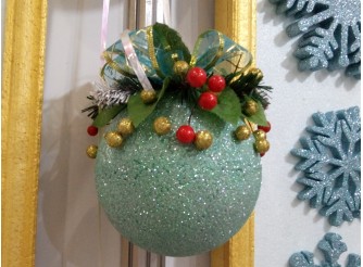 Новогодний шар с декором "Мятный приятный" Ø12 см (1шт)
