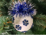Новогодний шар с декором "Синий - синий иней" Ø8 см (1шт)