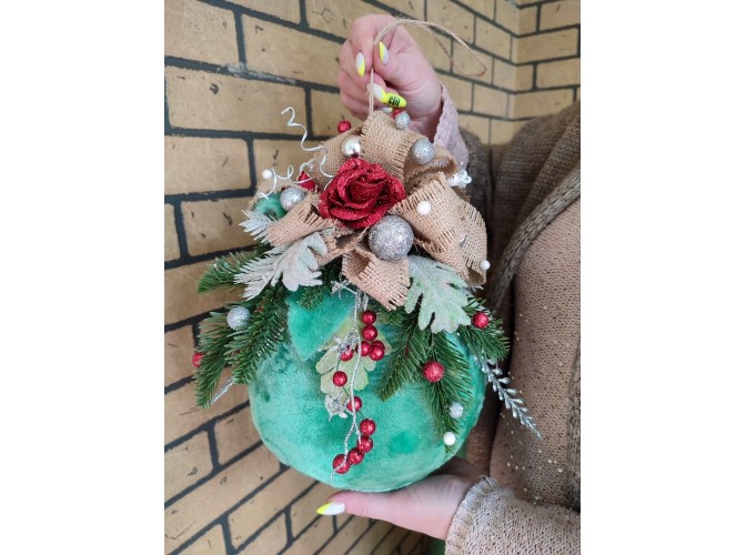 Новогодний бархатный шар с декором "Рябиновые бусы" Ø20 см (1шт)
