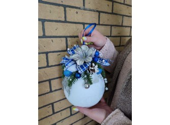 Новогодний бархатный шар с декором "Белоснежный" Ø12 см (1шт)