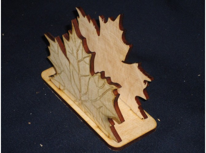 Салфетница "Кленовый лист"/дерево 12х6х5см (1шт)