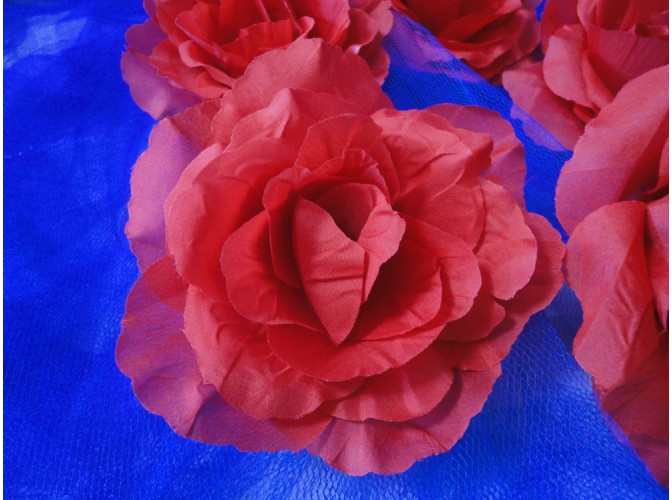 Цветочная головка роза "Люси красотка" красная Ø15.5см (1шт)