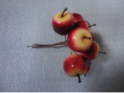 Декор "Яблочки - мини" на проволоке/ красно-оранжевые 3см (набор 8 шт)
